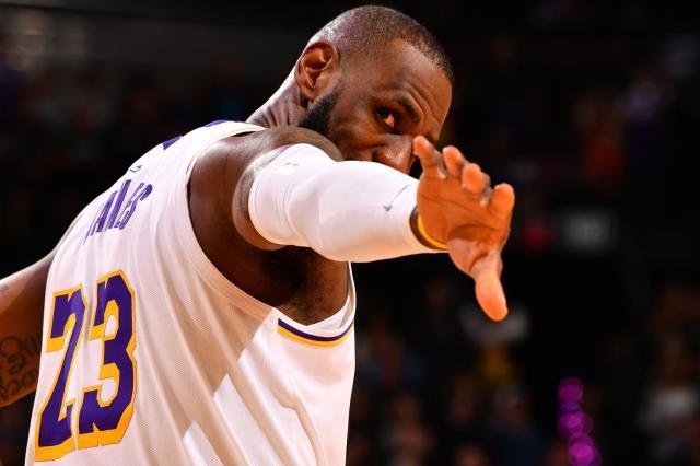 bob半岛体育-詹姆斯常规赛+季后赛总出场数超贾巴尔独占第一！