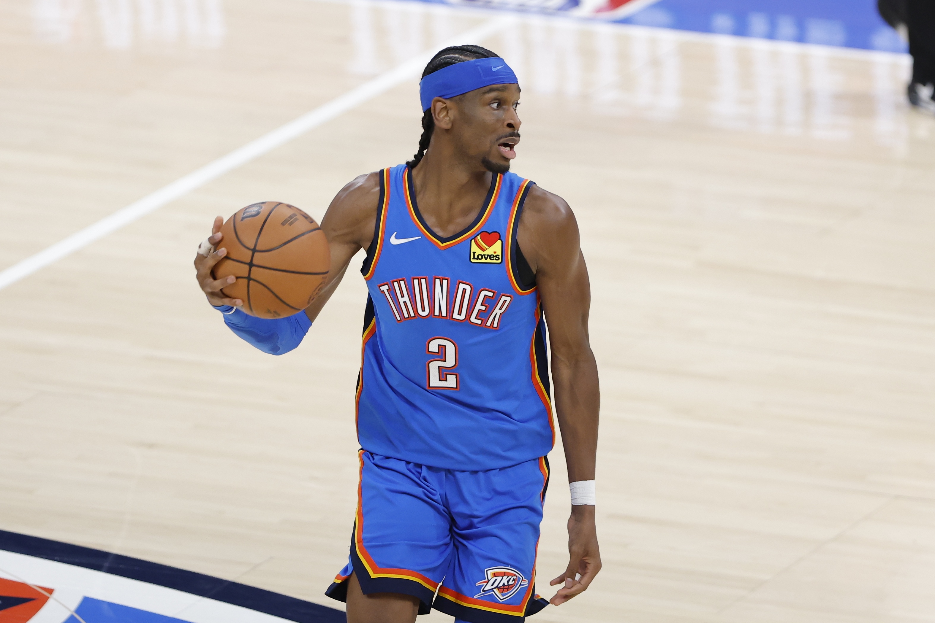 bob半岛体育官方网站-追梦：亚历山大的特点是非常滑溜 只要有一点空隙他就钻过去了